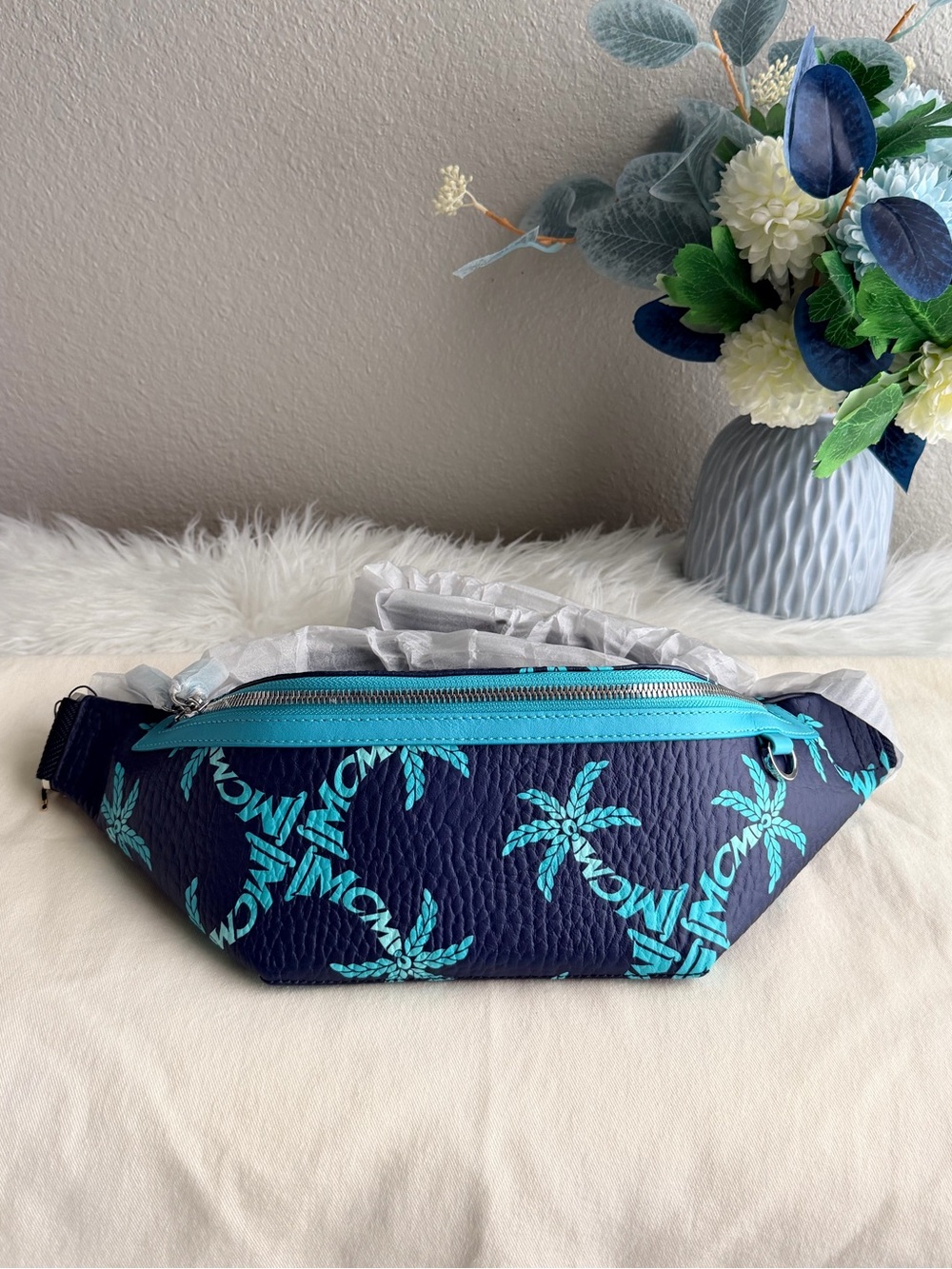 NEW✨MCM Fursten Logo Beach Belt Bag